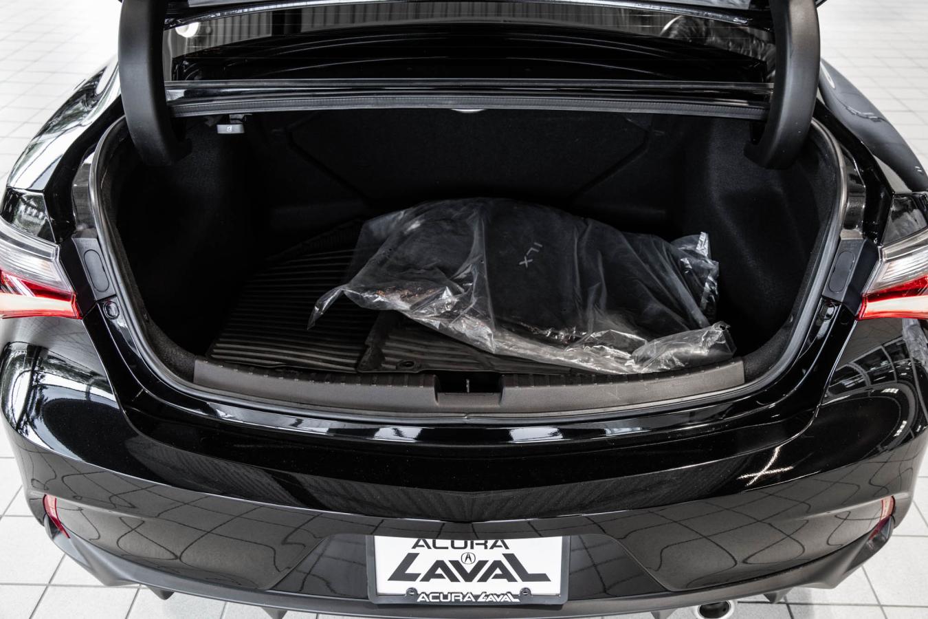 2022 Acura ILX - Image 10