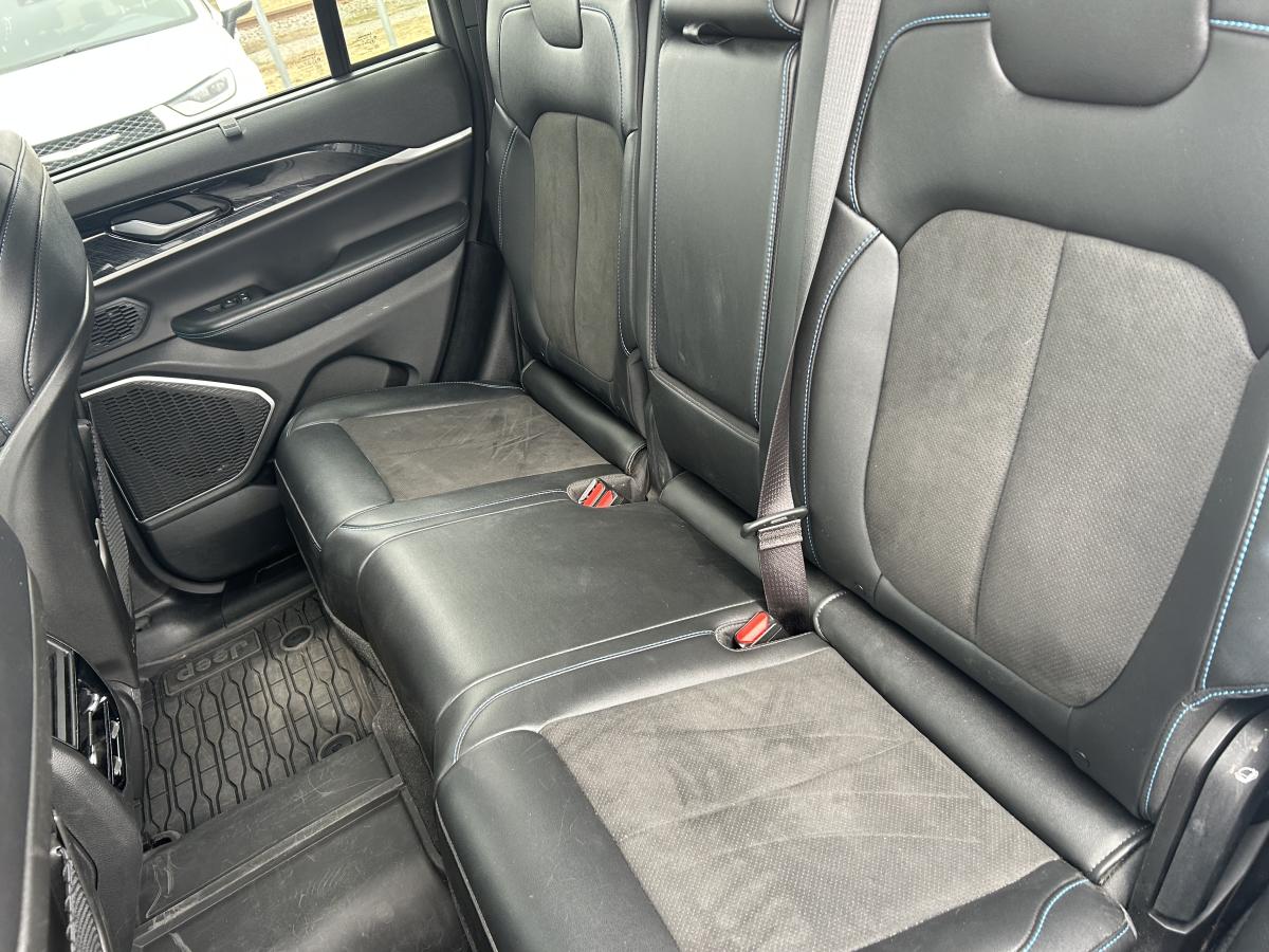 2023 Jeep Grand Cherokee 4xe - Image 17