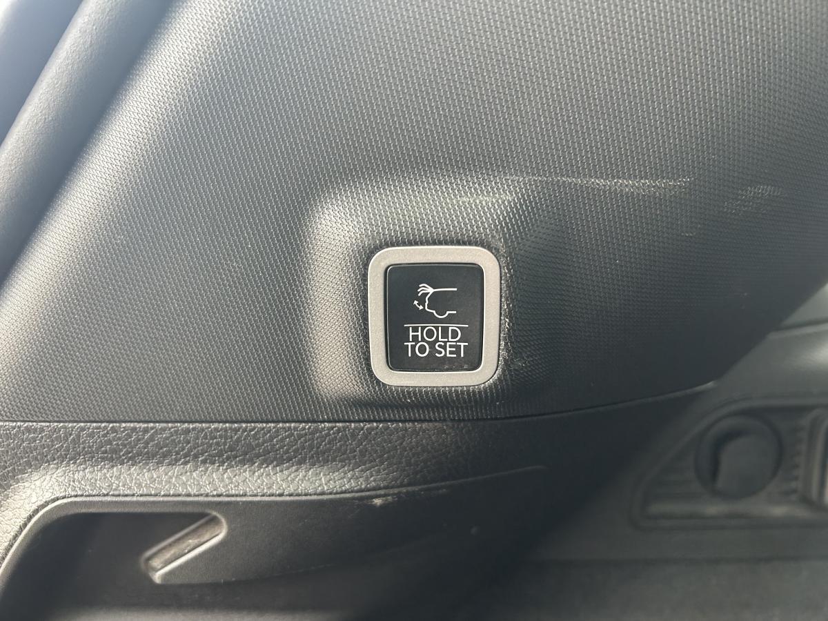 2023 Jeep Grand Cherokee 4xe - Image 22