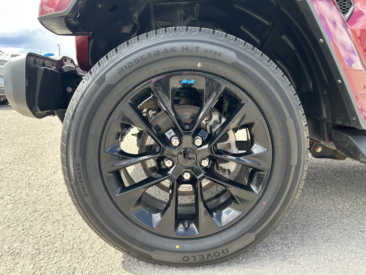 2022 Jeep Wrangler 4xe - Image 9