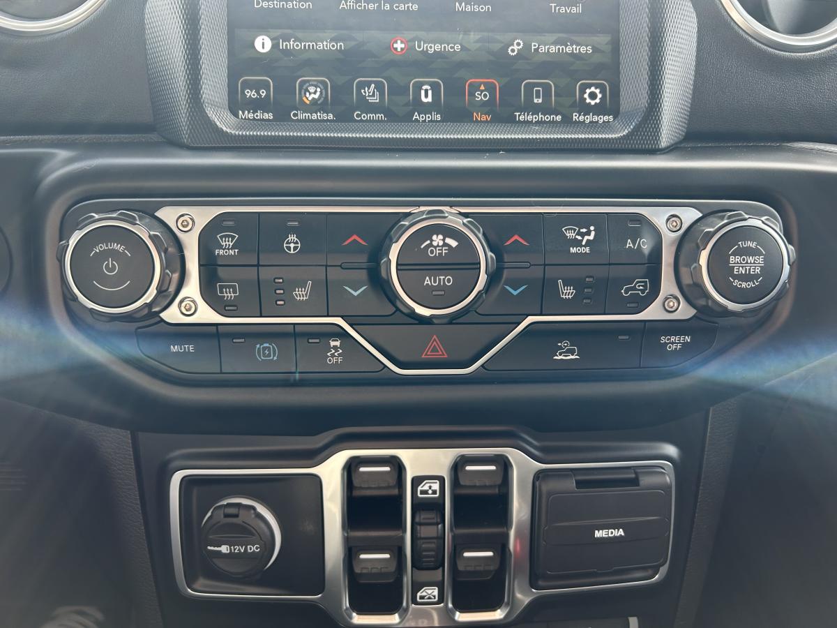 2022 Jeep Wrangler 4xe - Image 20