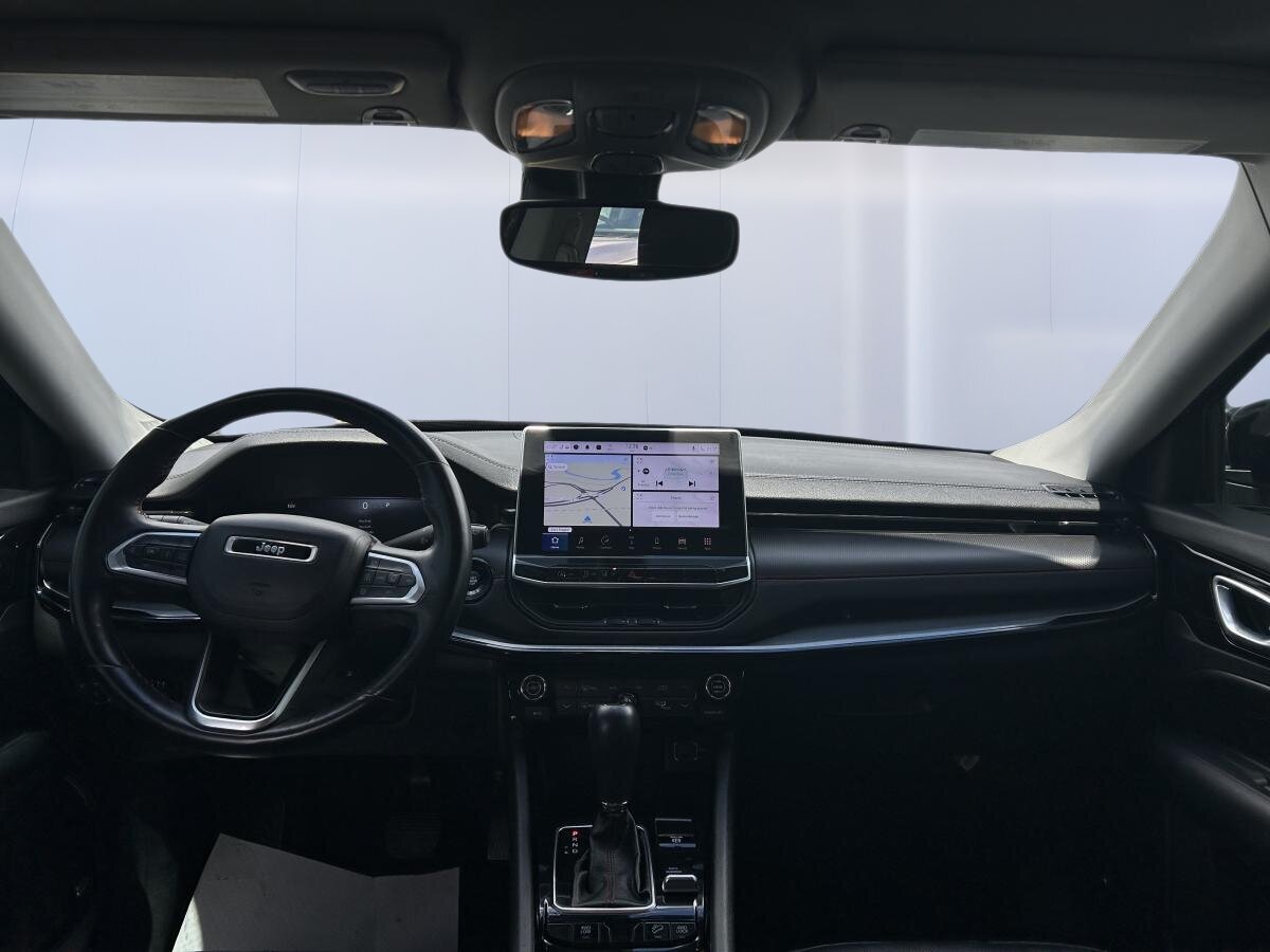2022 Jeep Compass - Image 23