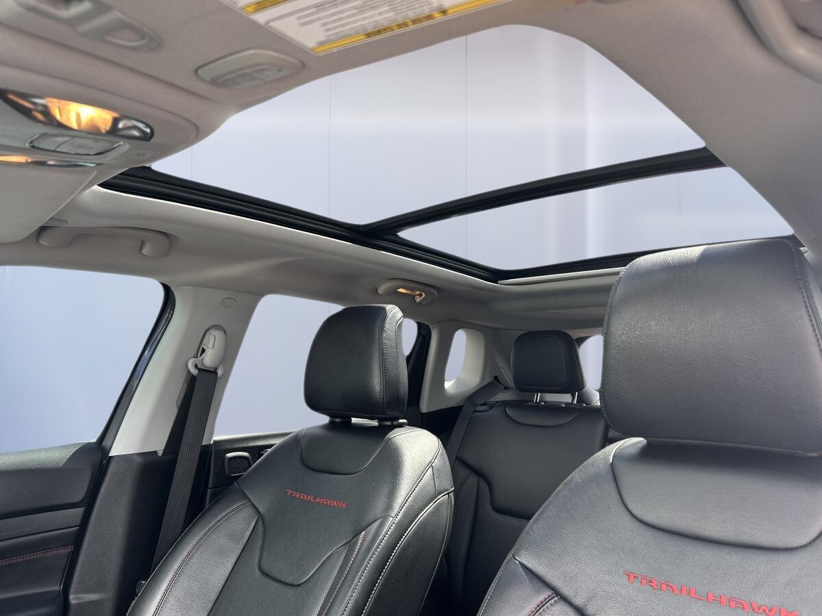 2022 Jeep Compass - Image 31