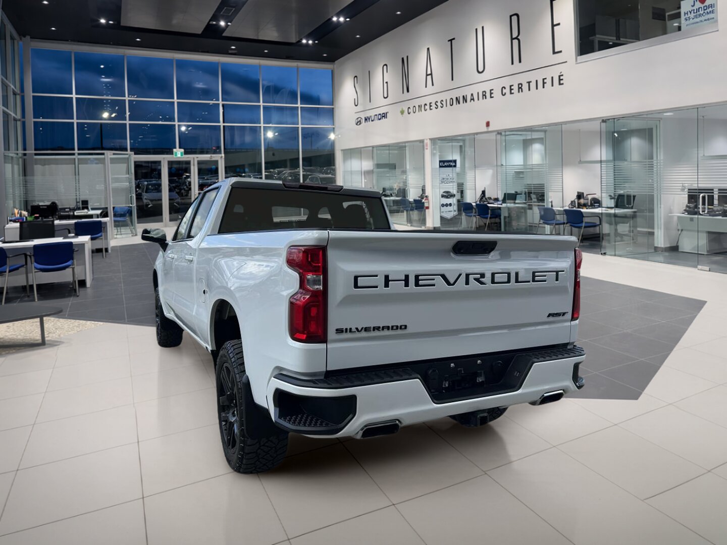 2023 Chevrolet Silverado 1500 - Image 7