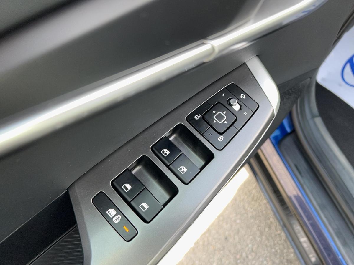 2022 Kia EV6 - Image 15