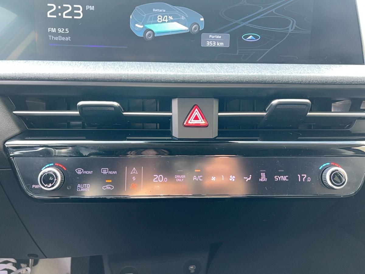 2022 Kia EV6 - Image 25
