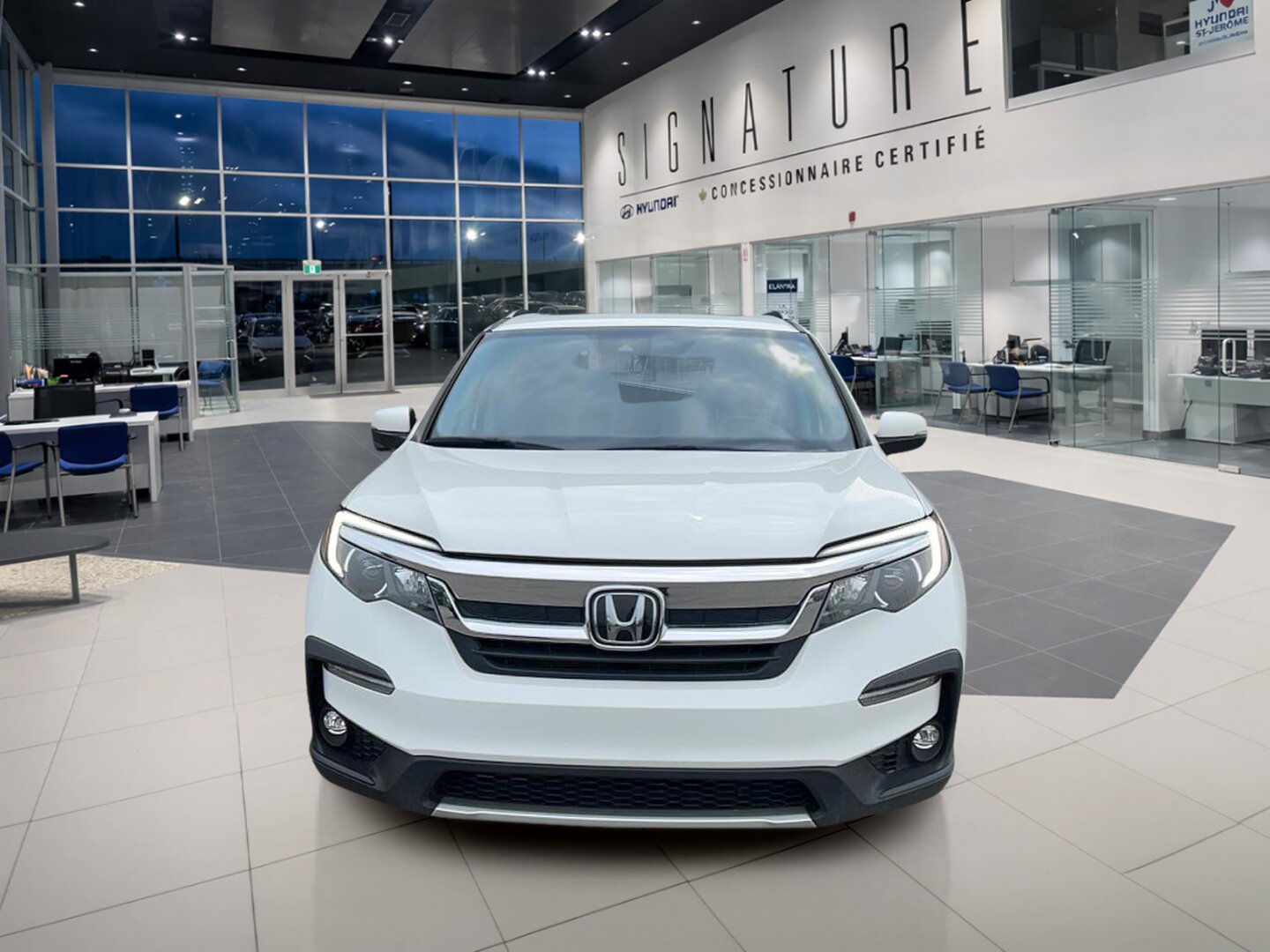 2022 Honda Pilot - Image 2