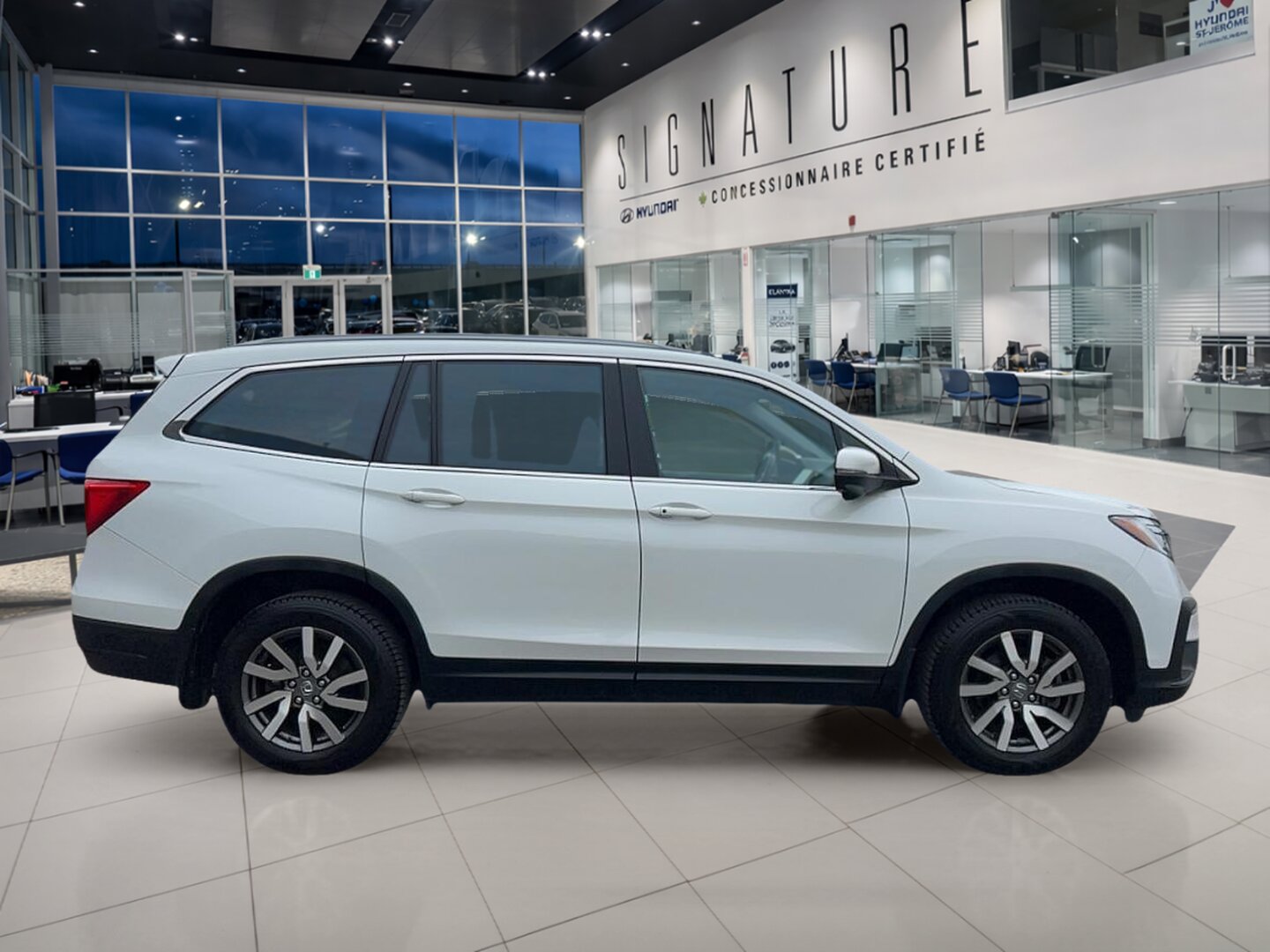 2022 Honda Pilot - Image 4