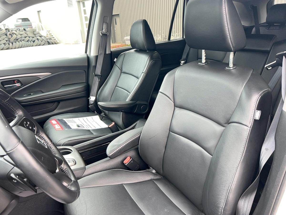2022 Honda Pilot - Image 11