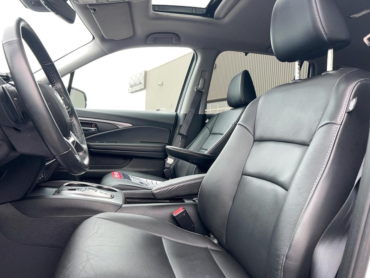 2022 Honda Pilot - Image 12