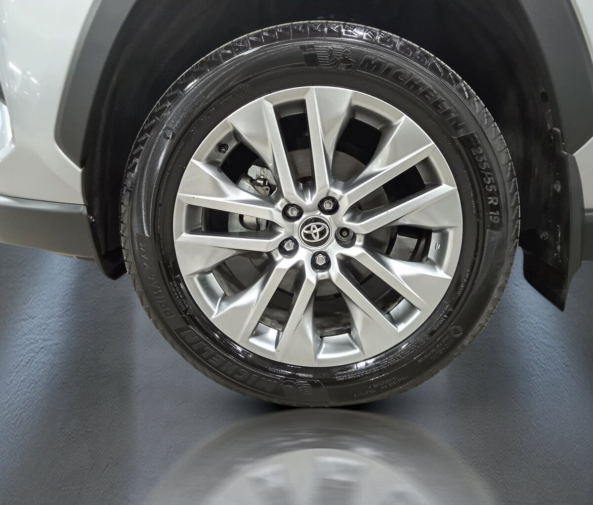 2023 Toyota RAV4 - Image 6