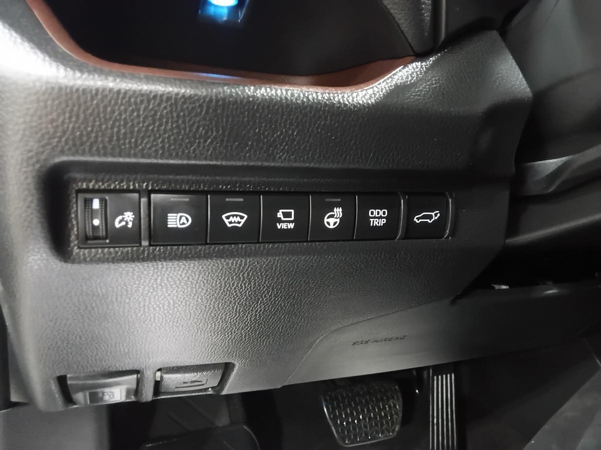 2023 Toyota RAV4 - Image 26