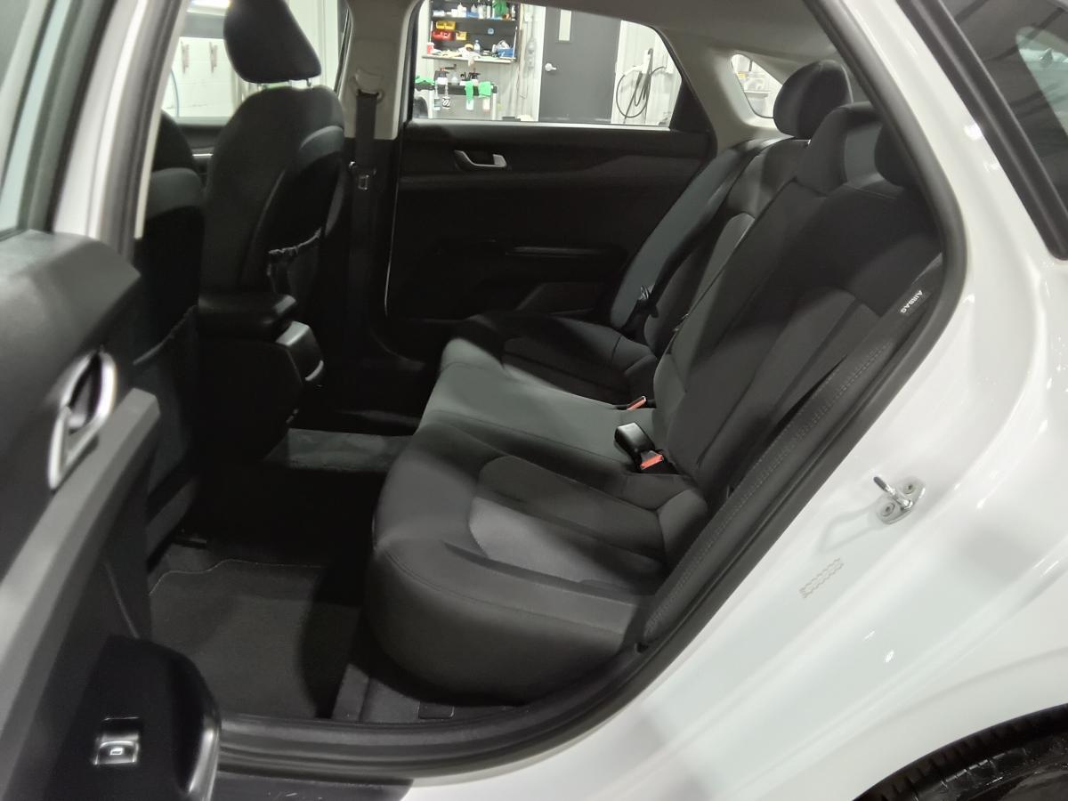 2021 Kia K5 - Image 22