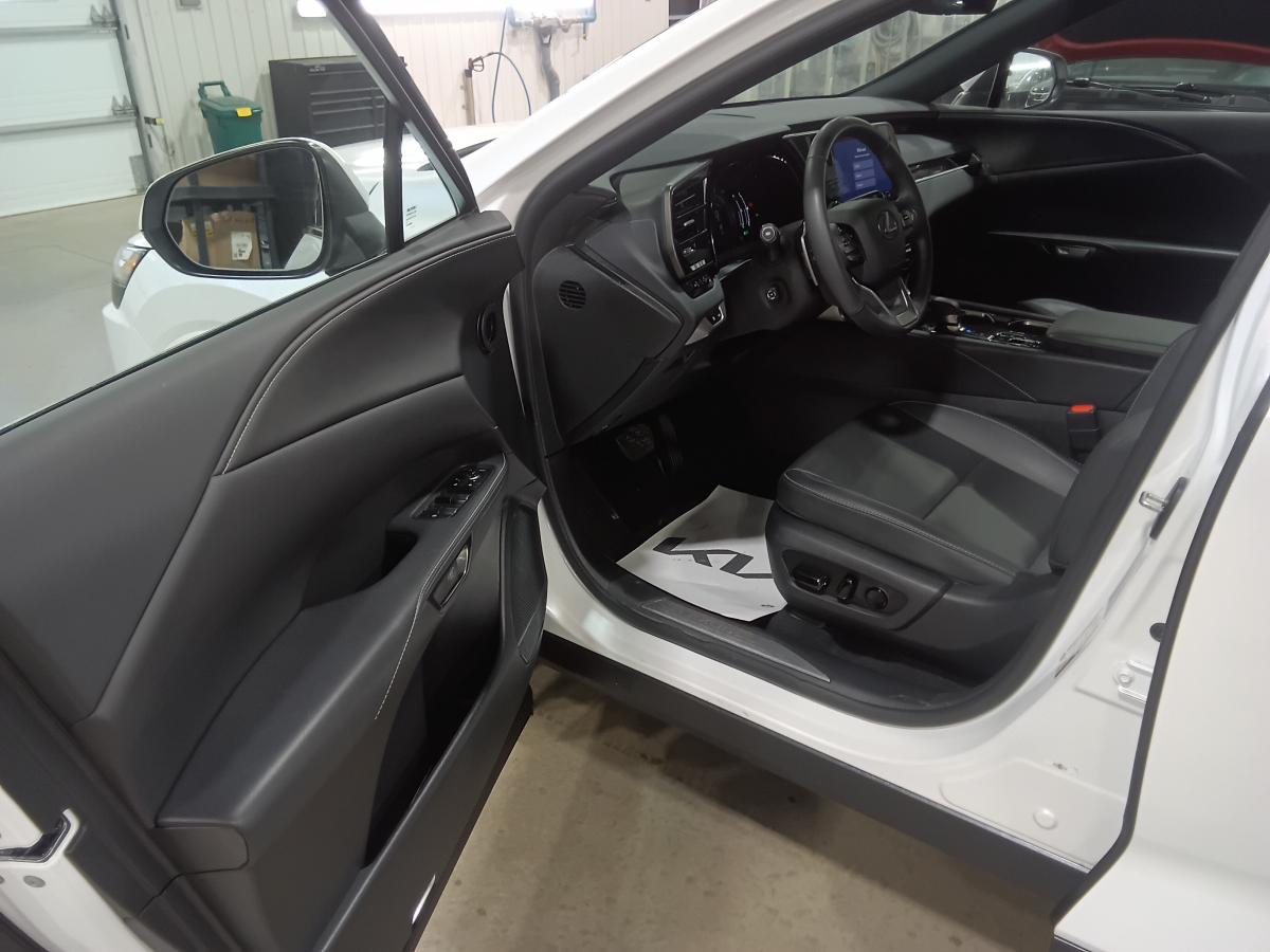 2024 Lexus RX 350 - Image 14