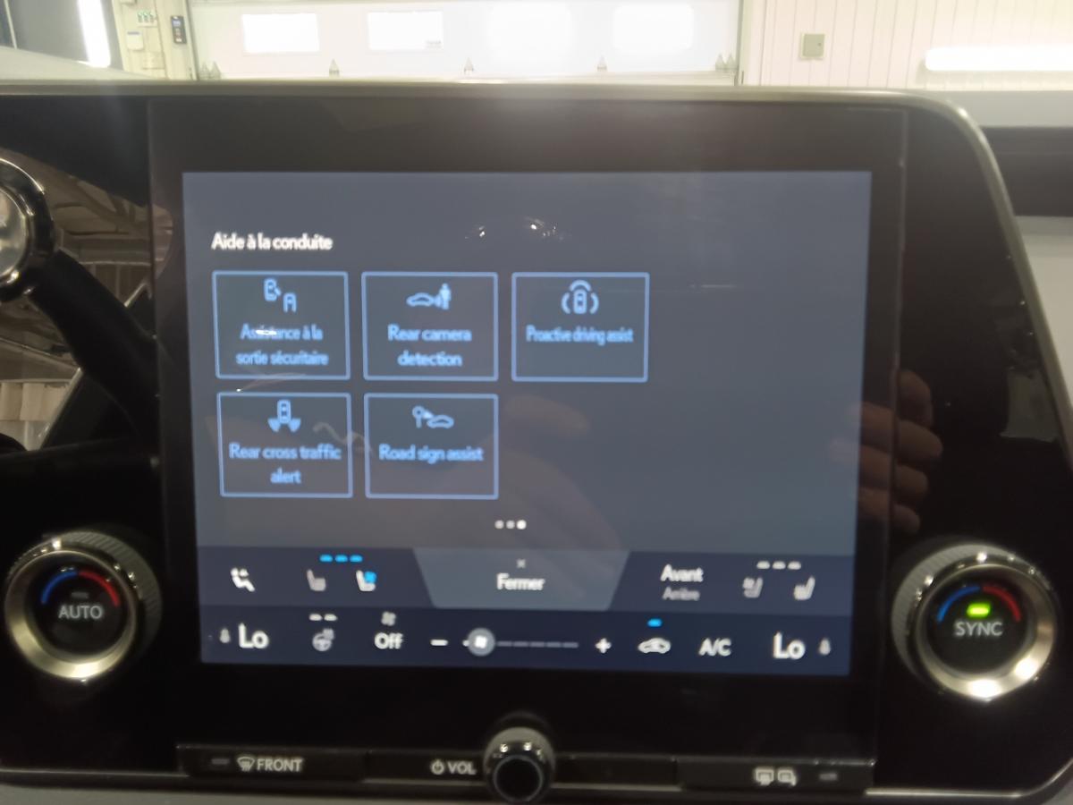 2024 Lexus RX 350 - Image 37
