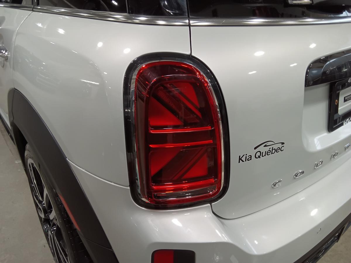 2022 MINI Countryman - Image 12