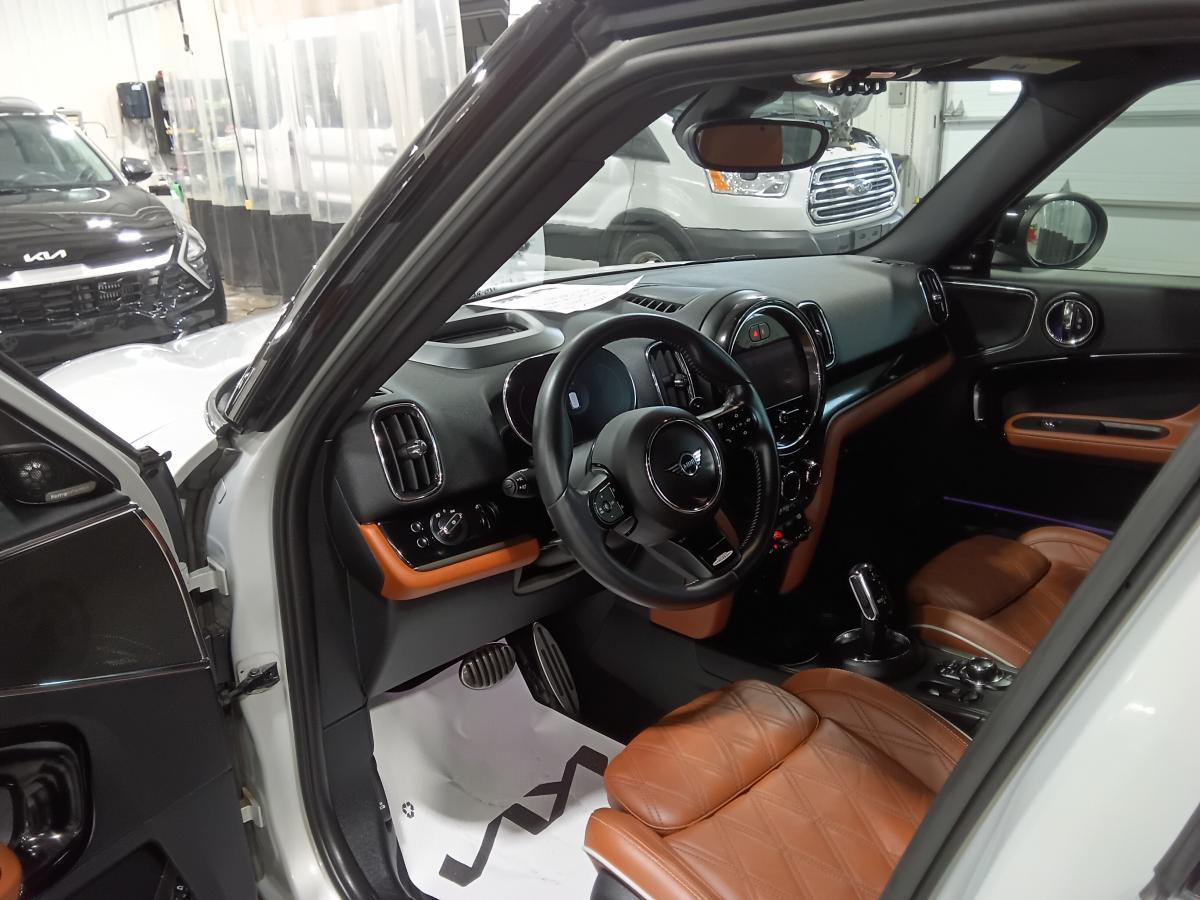 2022 MINI Countryman - Image 14