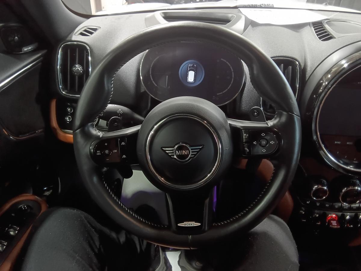 2022 MINI Countryman - Image 15