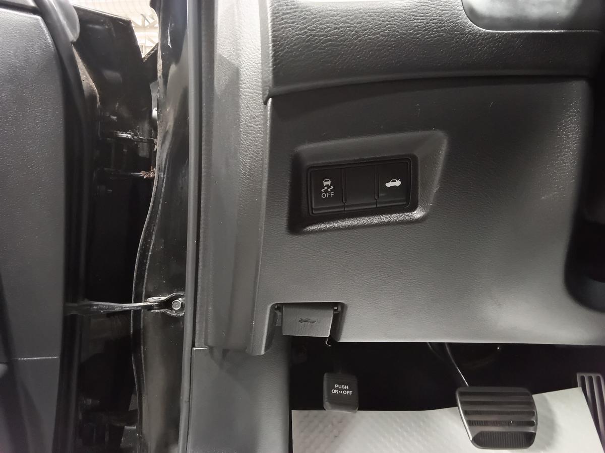 2017 Infiniti Q50 - Image 26