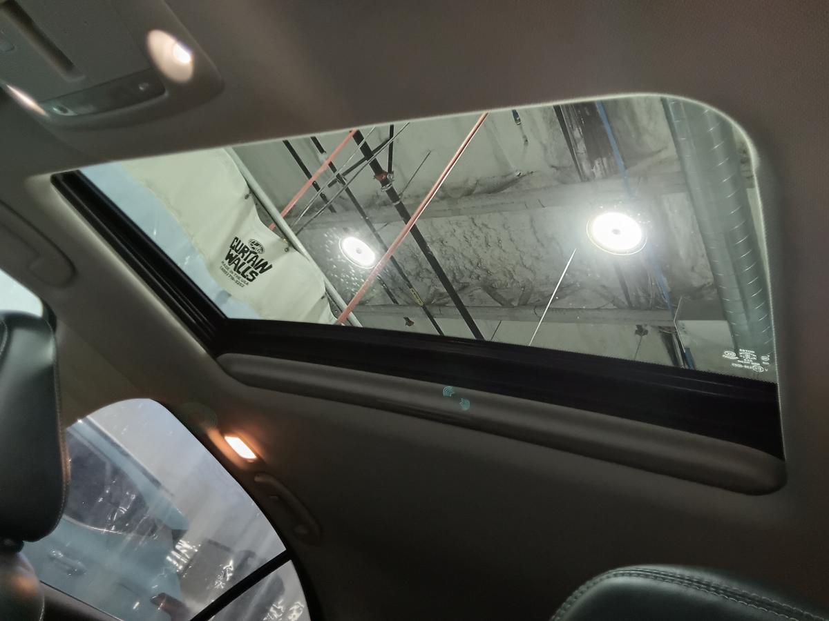 2017 Infiniti Q50 - Image 30