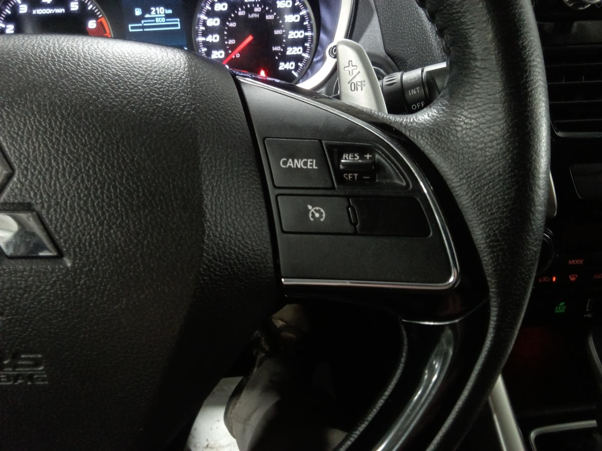 2023 Mitsubishi Eclipse Cross - Image 32