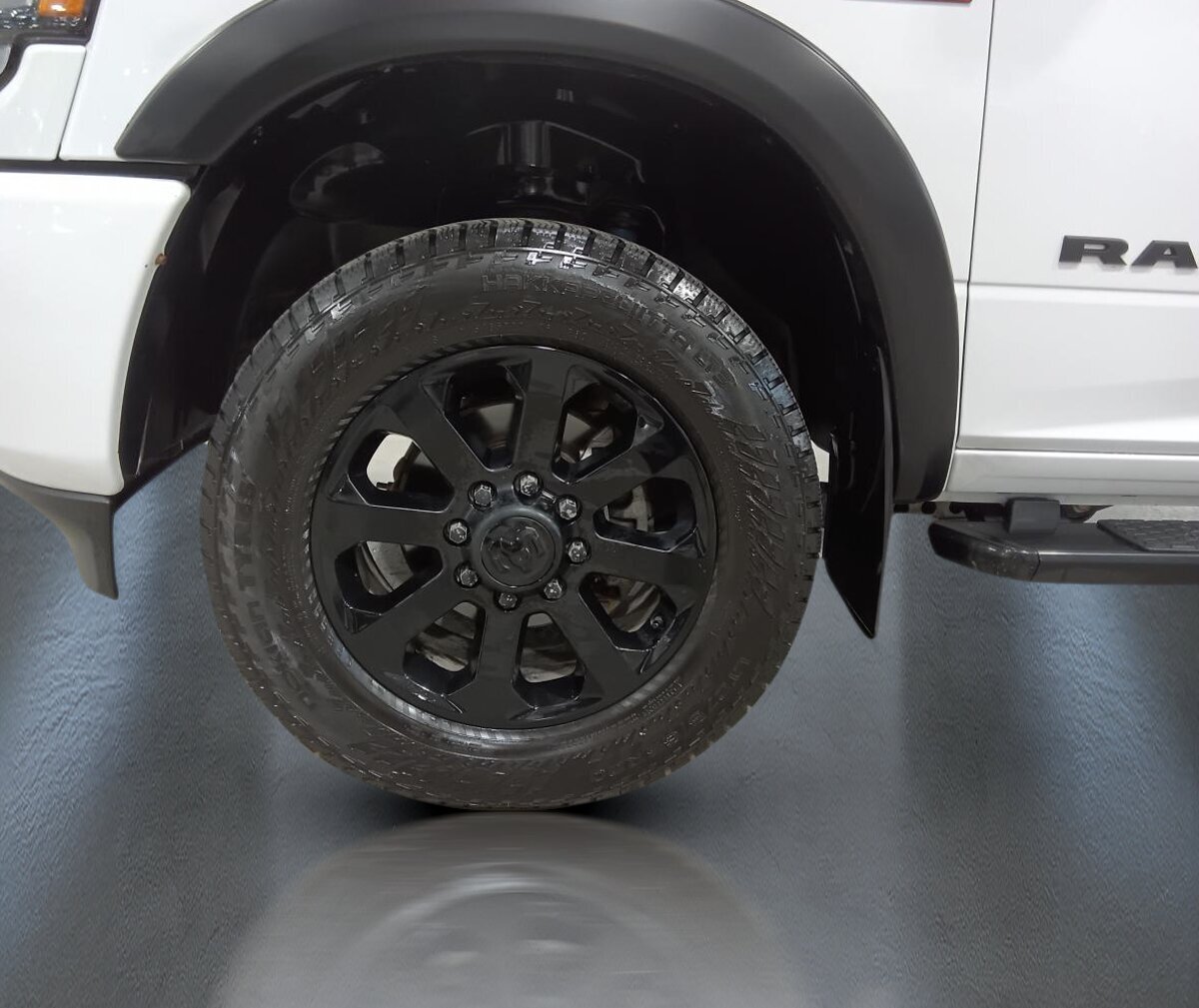 2021 RAM 2500 - Image 6