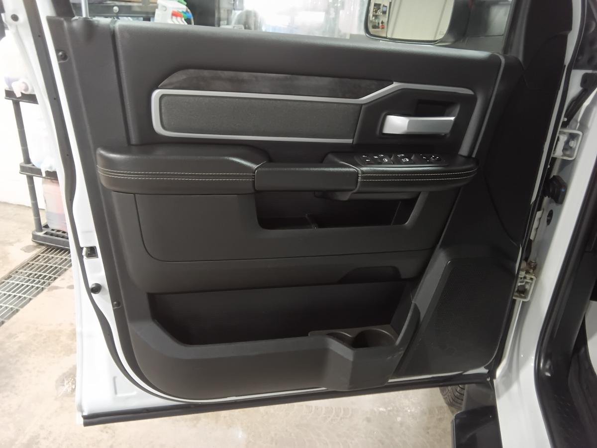 2021 RAM 2500 - Image 17