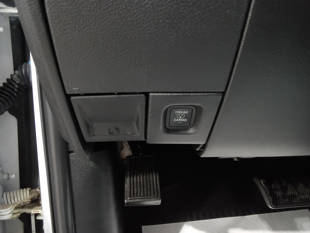 2021 RAM 2500 - Image 27