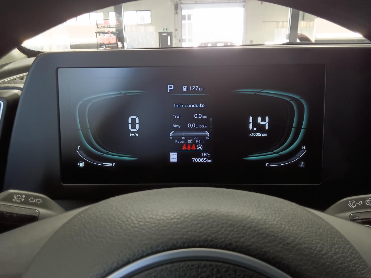 2023 Kia Sportage - Image 16