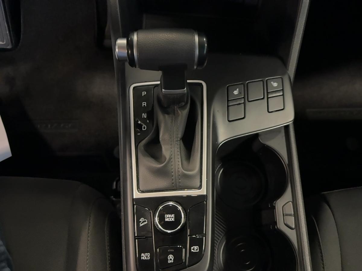 2023 Kia Sportage - Image 19