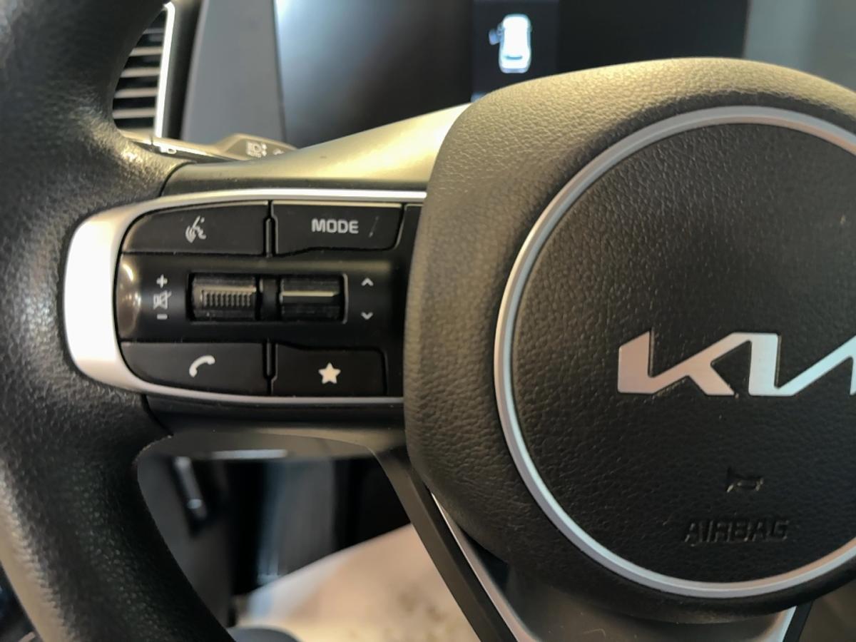 2023 Kia Sportage - Image 29