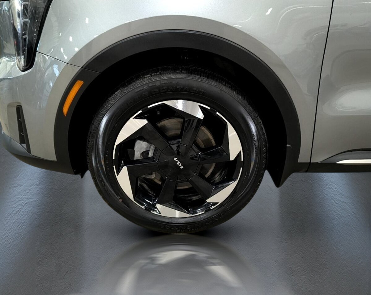2025 Kia Sorento - Image 6