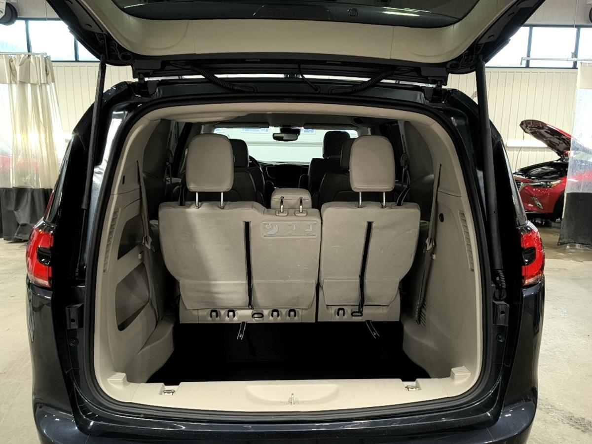 2021 Chrysler Pacifica - Image 9