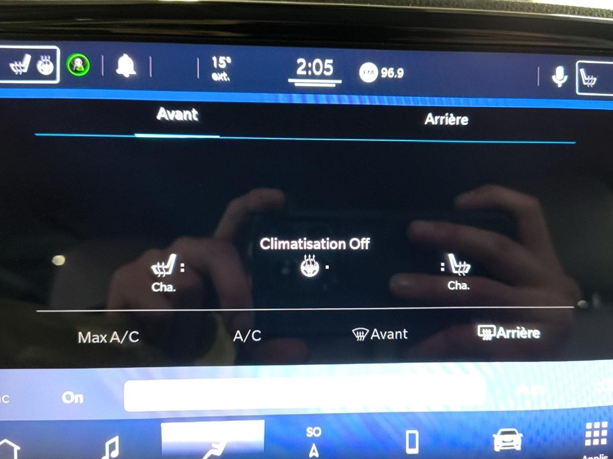 2021 Chrysler Pacifica - Image 29