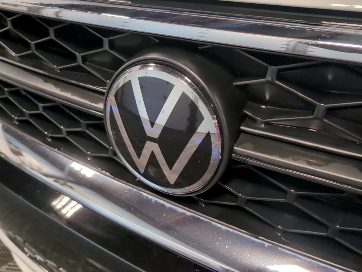 2024 Volkswagen Taos - Image 12