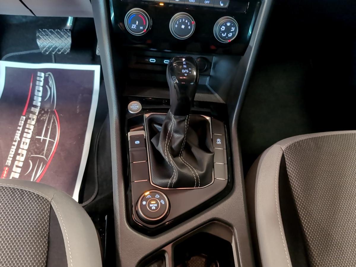 2024 Volkswagen Taos - Image 18