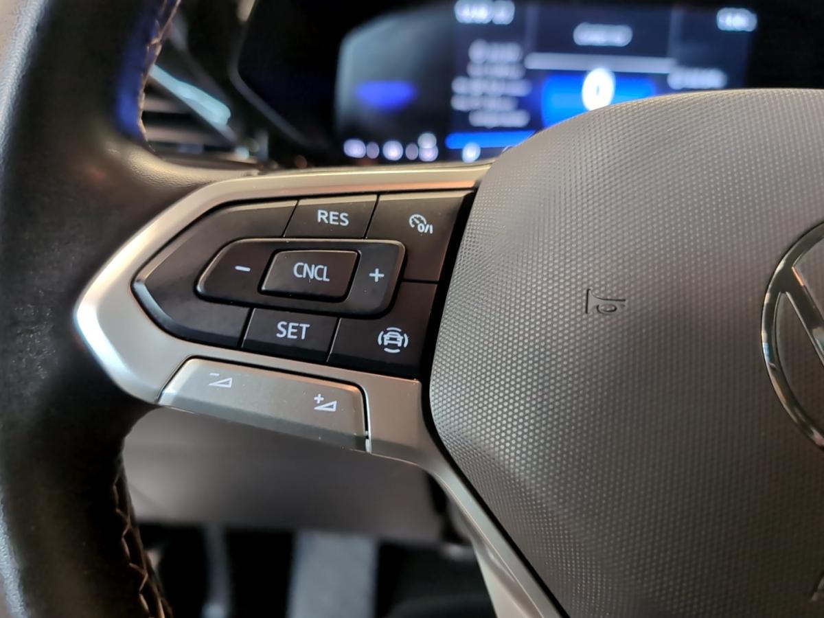 2024 Volkswagen Taos - Image 27