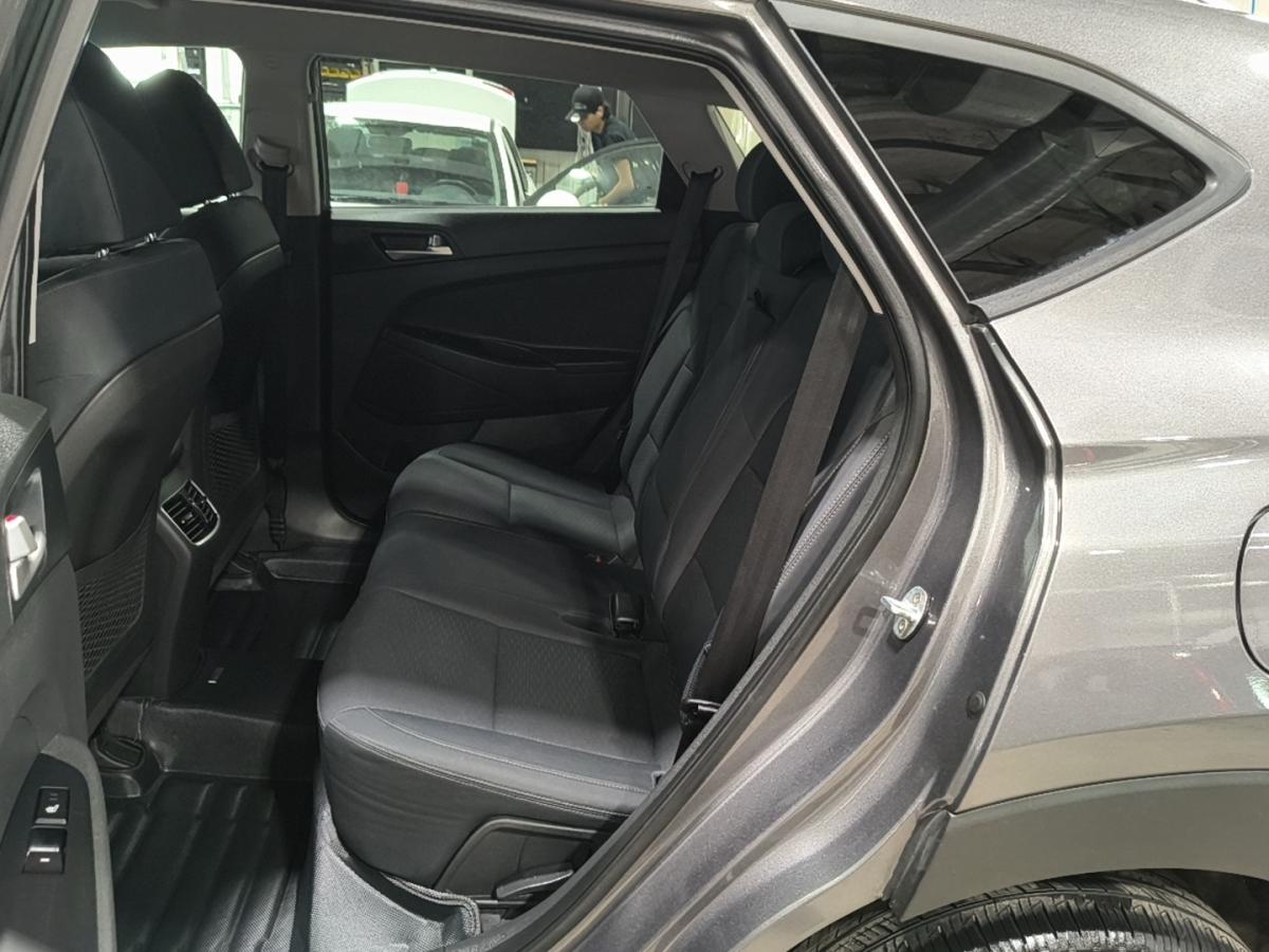 2020 Hyundai Tucson - Image 24