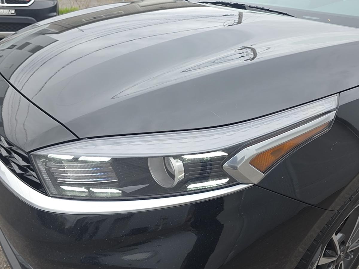 2023 Kia Forte - Image 10