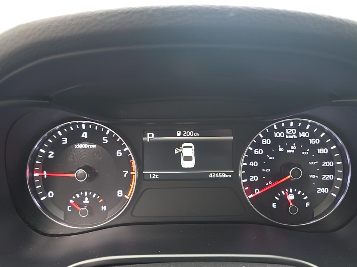 2023 Kia Forte - Image 15