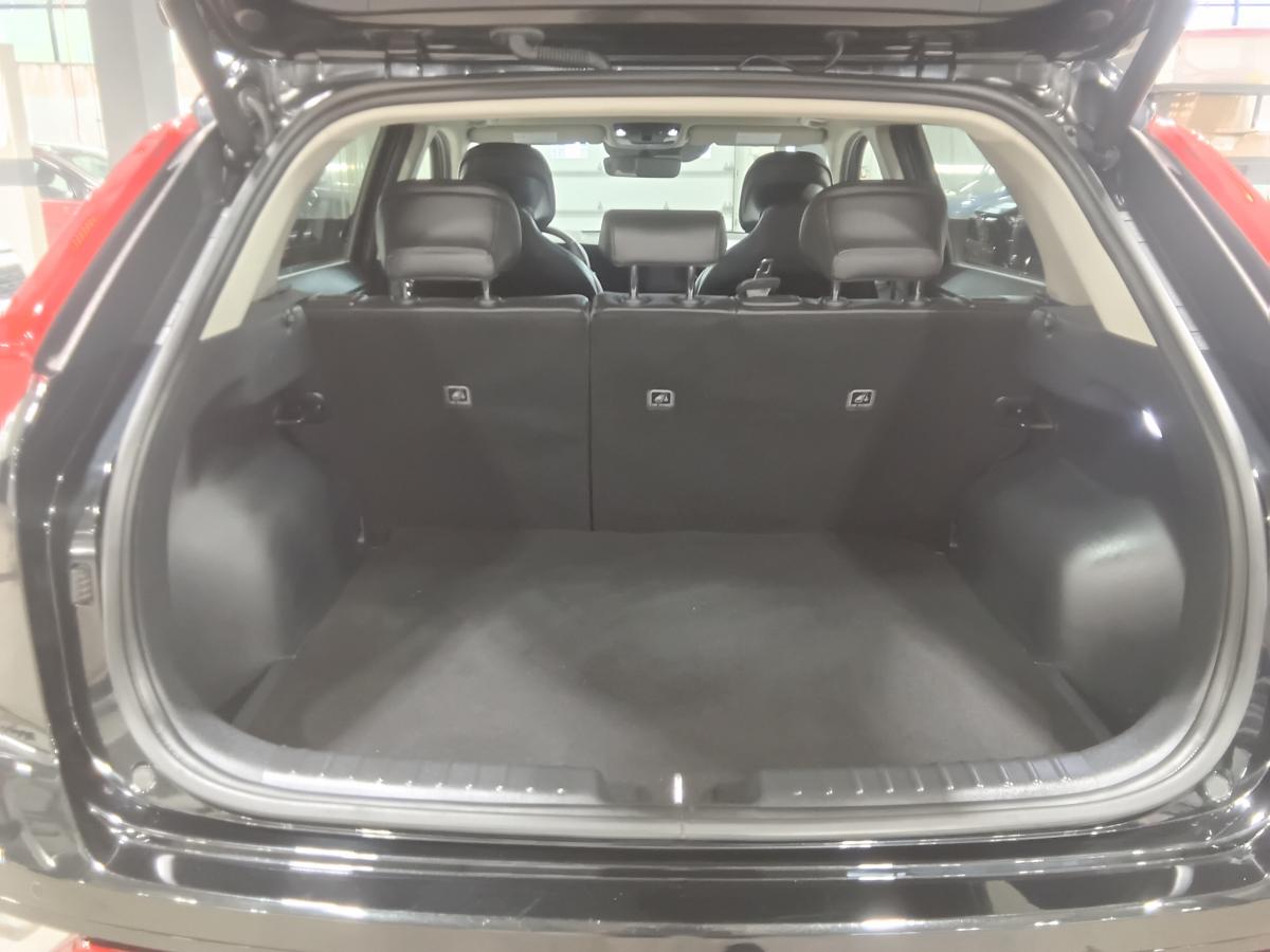 2025 Kia Niro - Image 8