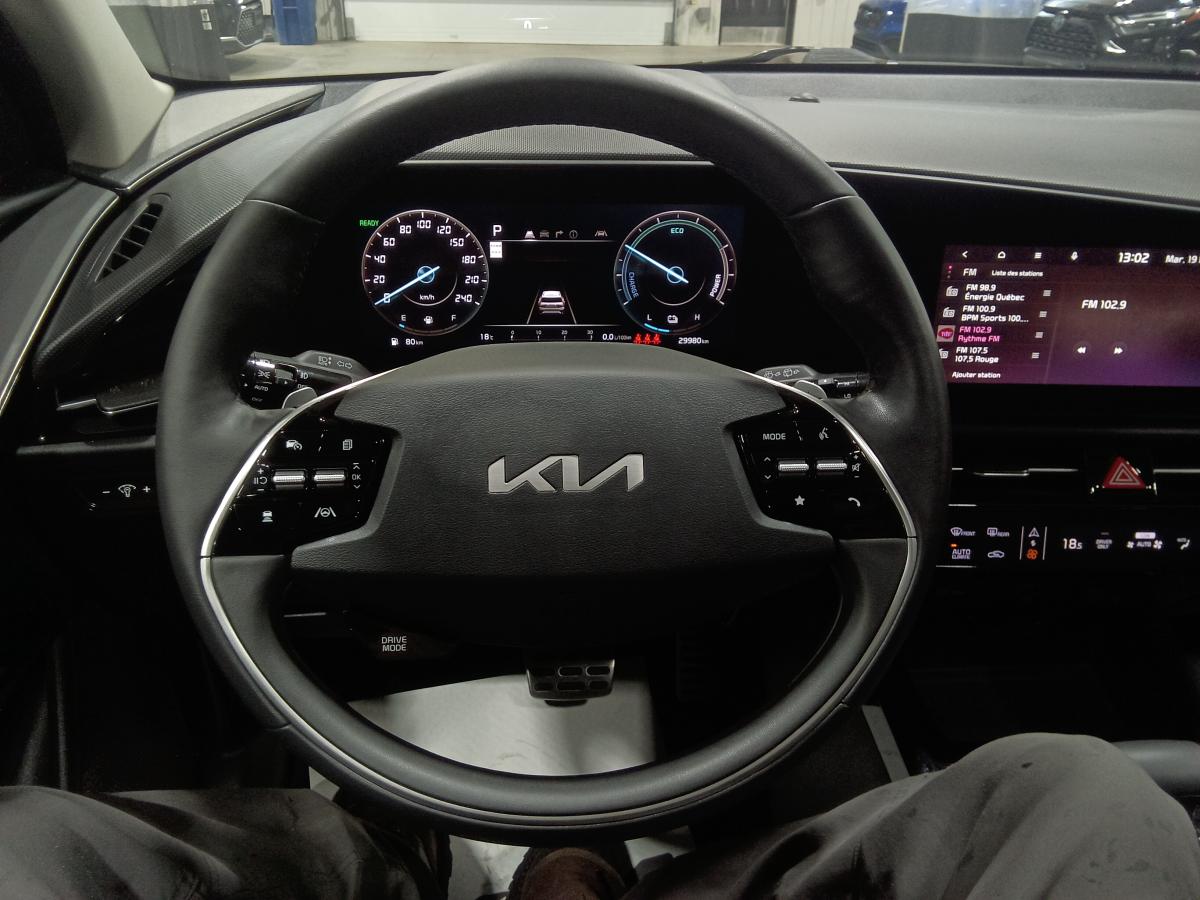 2025 Kia Niro - Image 14