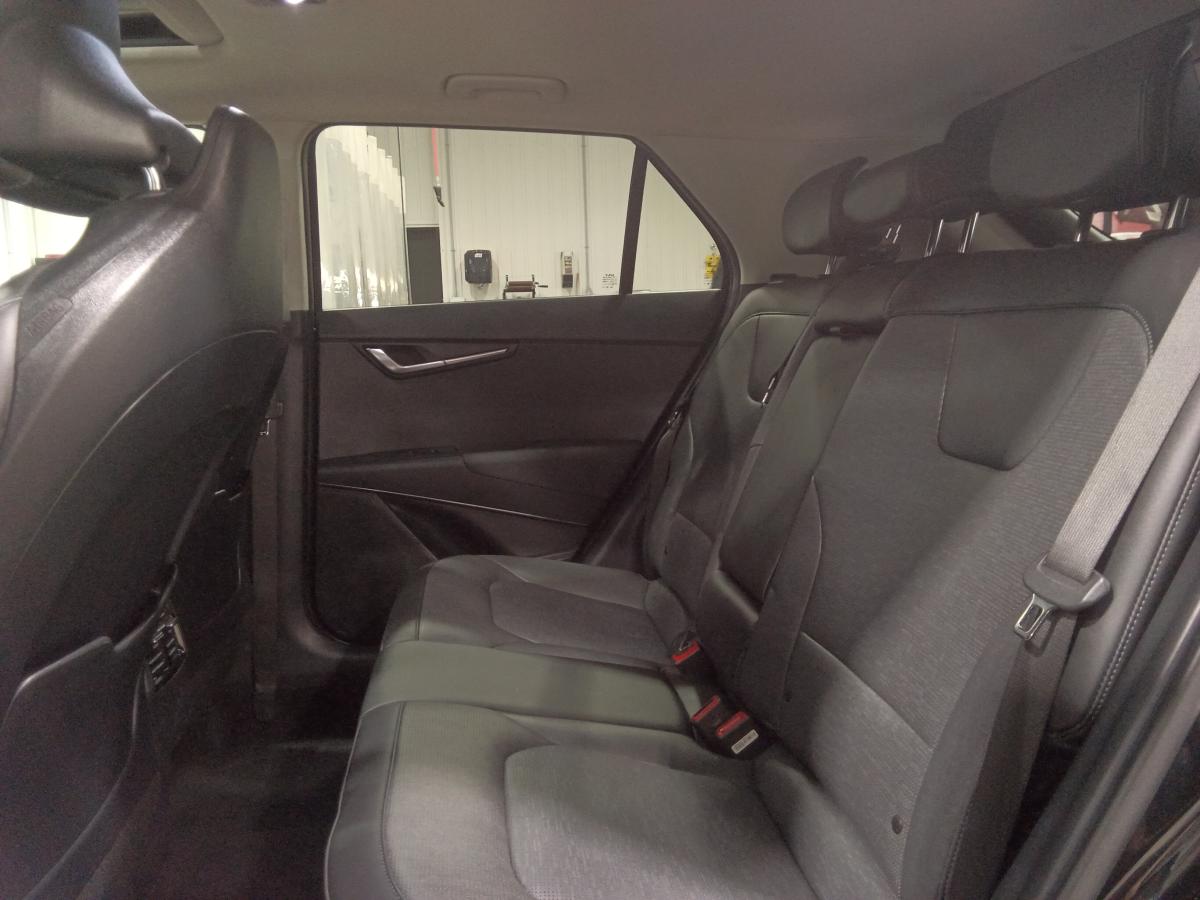 2025 Kia Niro - Image 23