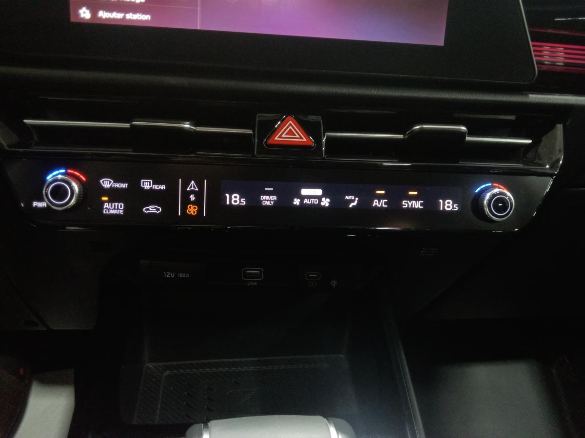 2025 Kia Niro - Image 29