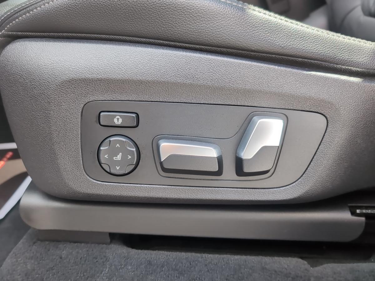 2019 BMW X3 - Image 25