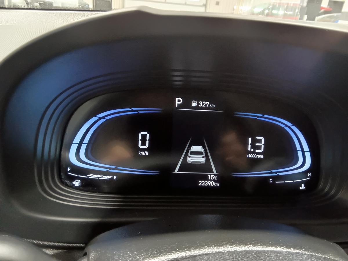 2024 Hyundai Venue - Image 16