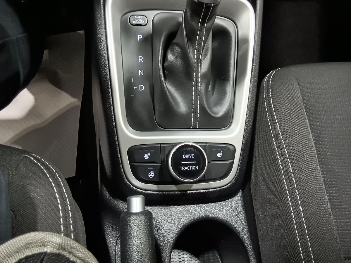 2024 Hyundai Venue - Image 29