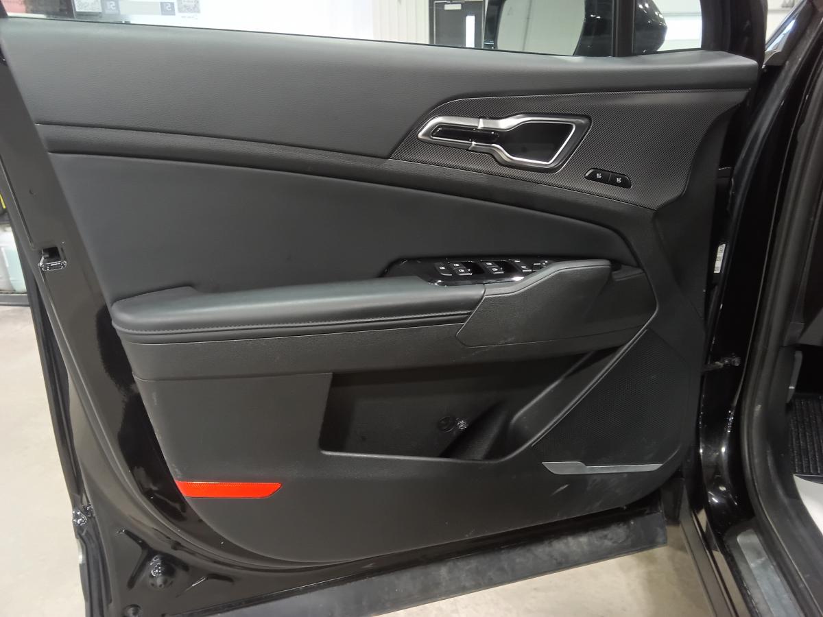 2024 Kia Sportage - Image 19