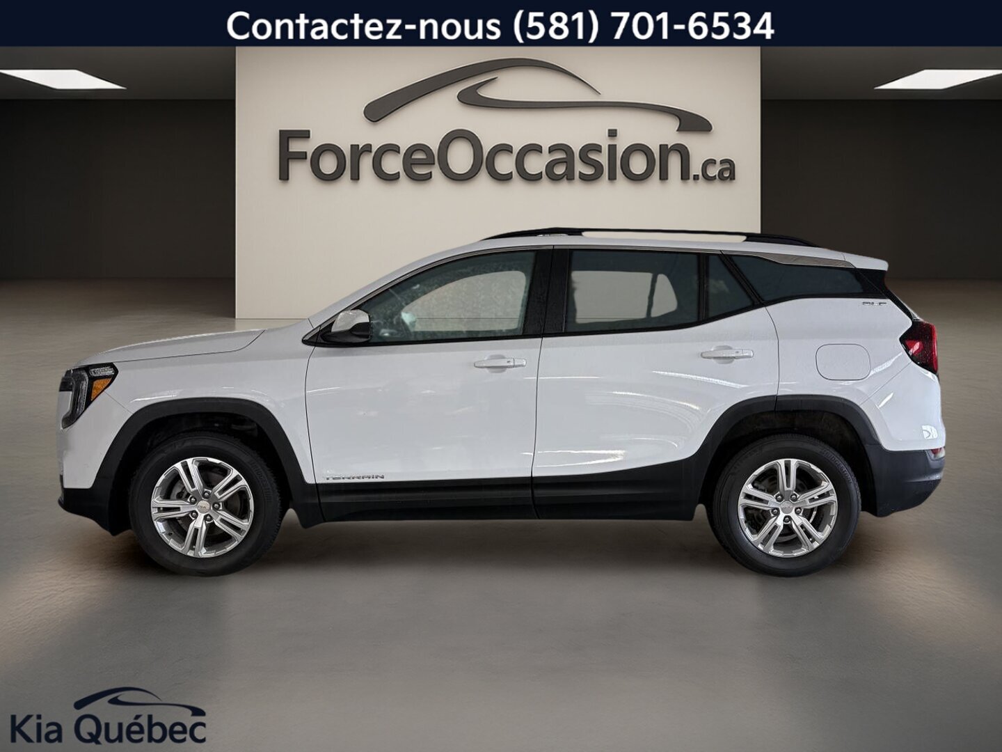2022 GMC Terrain - Image 3