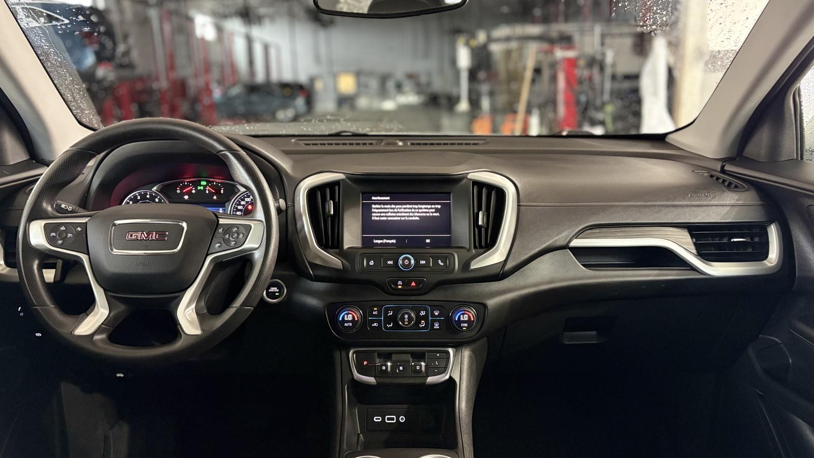 2022 GMC Terrain - Image 16